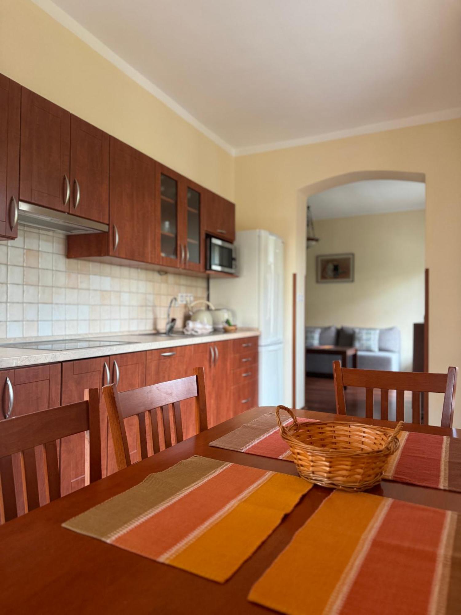 Apartmany Basta & Wellness Сушіце Екстер'єр фото