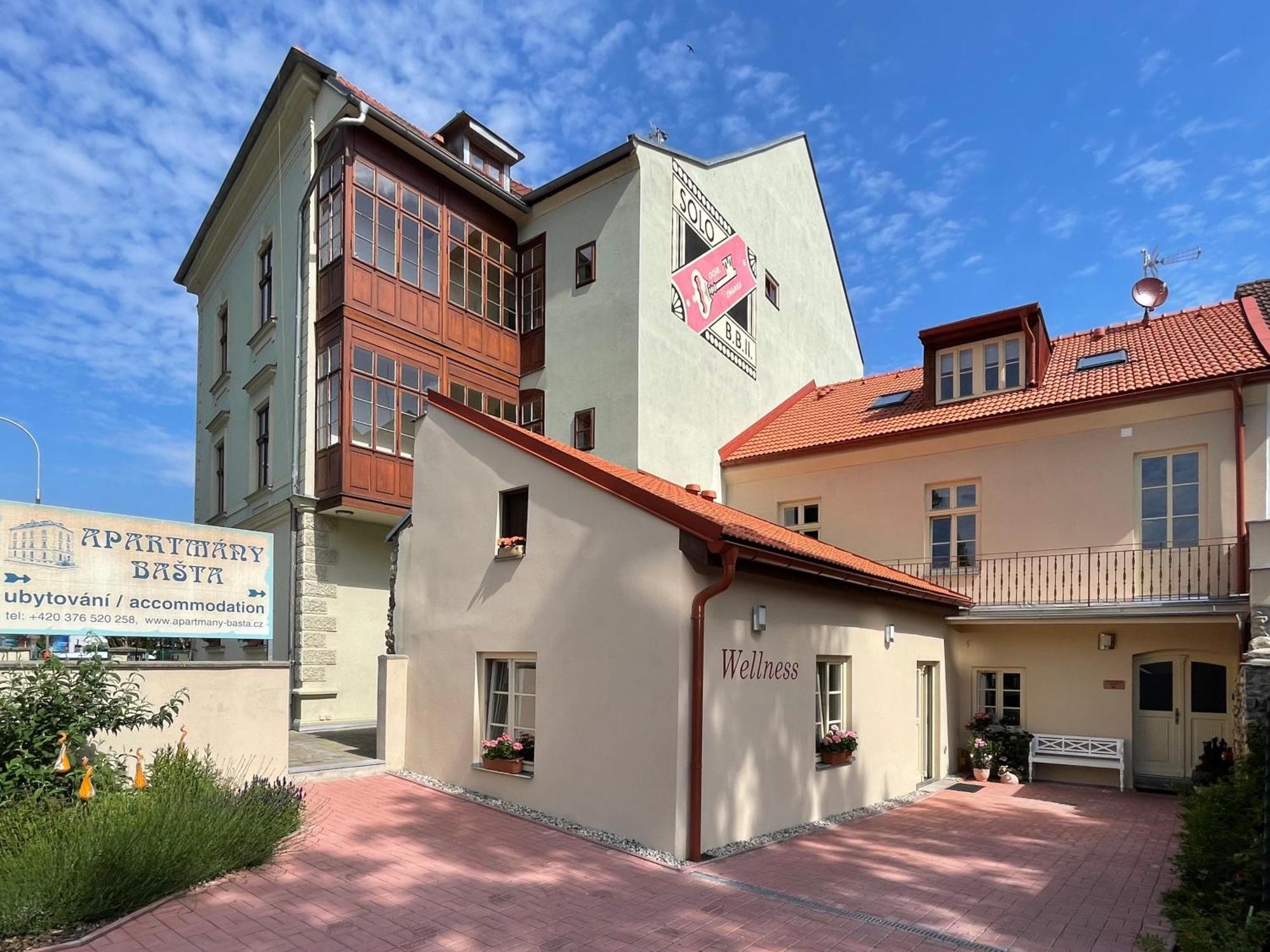 Apartmany Basta & Wellness Сушіце Екстер'єр фото